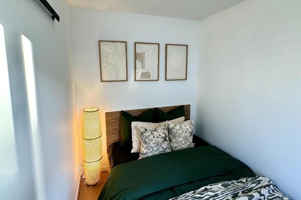 Apartment New Avec Balcon A Evry - Proche Paris - Rer 5 Min - Wifi